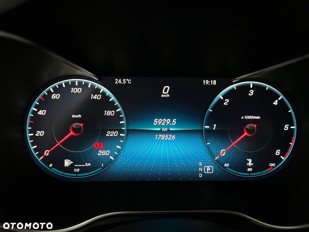 Mercedes-Benz Klasa C 220 d 4Matic 9G-TRONIC AMG Line - 18