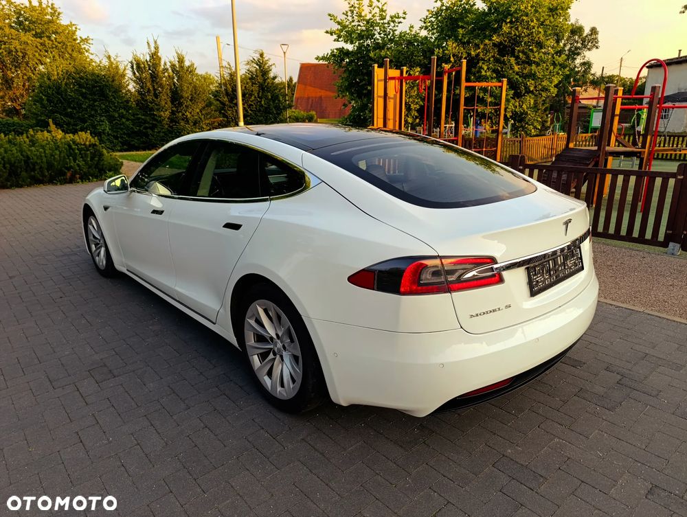 Tesla Model S Long Range Plus - 27