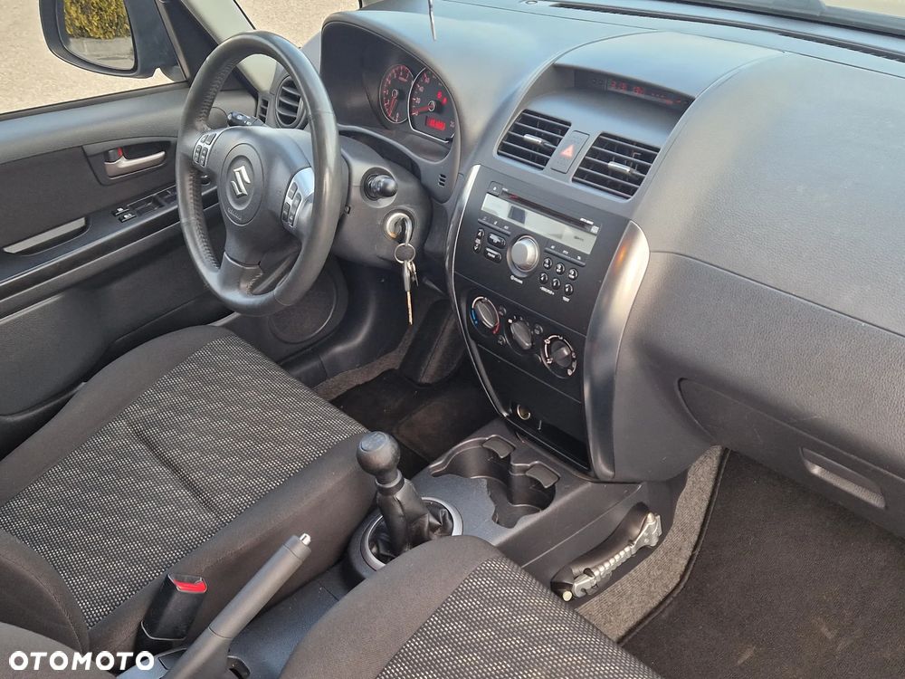 Suzuki SX4 - 18