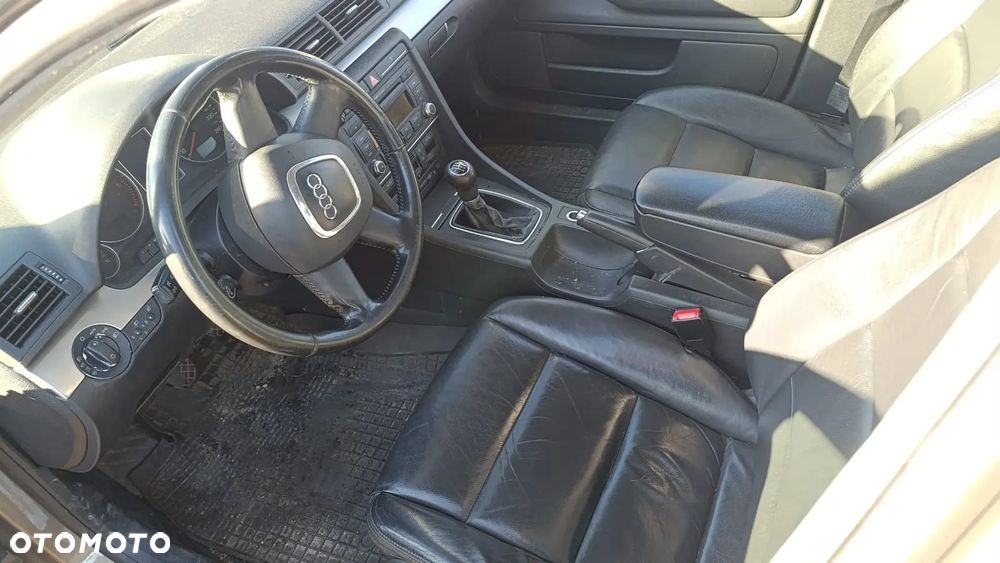 35508 audi a4b7 avant 1.9 BRB na części Skrzynia GYA sprawna lakier LY1Q - 16