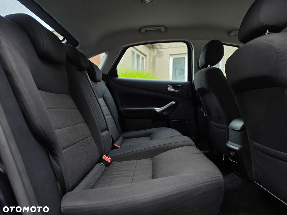 Ford Mondeo - 19