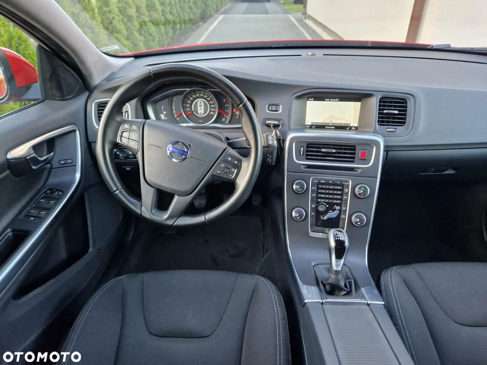 Volvo V60 D3 Drive-E Dynamic Edition (Kinetic) - 6