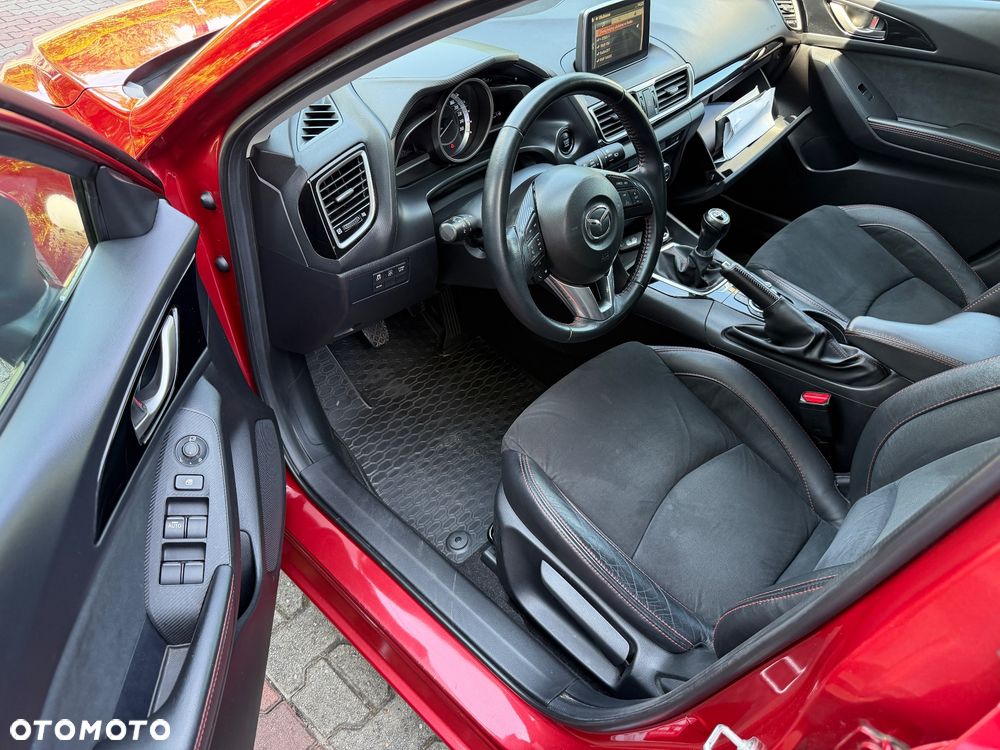 Mazda 3 SKYACTIV-G 120 NAKAMA - 33