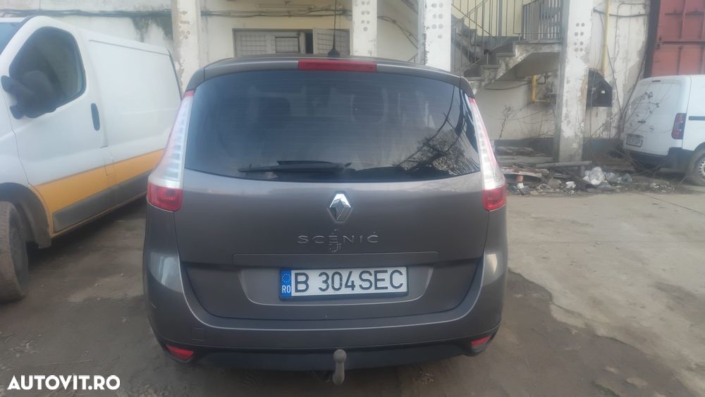 Renault Scenic - 1