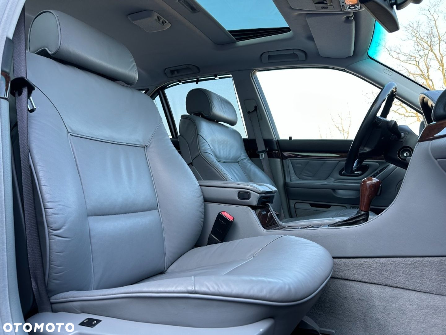 BMW Seria 7 750i - 9