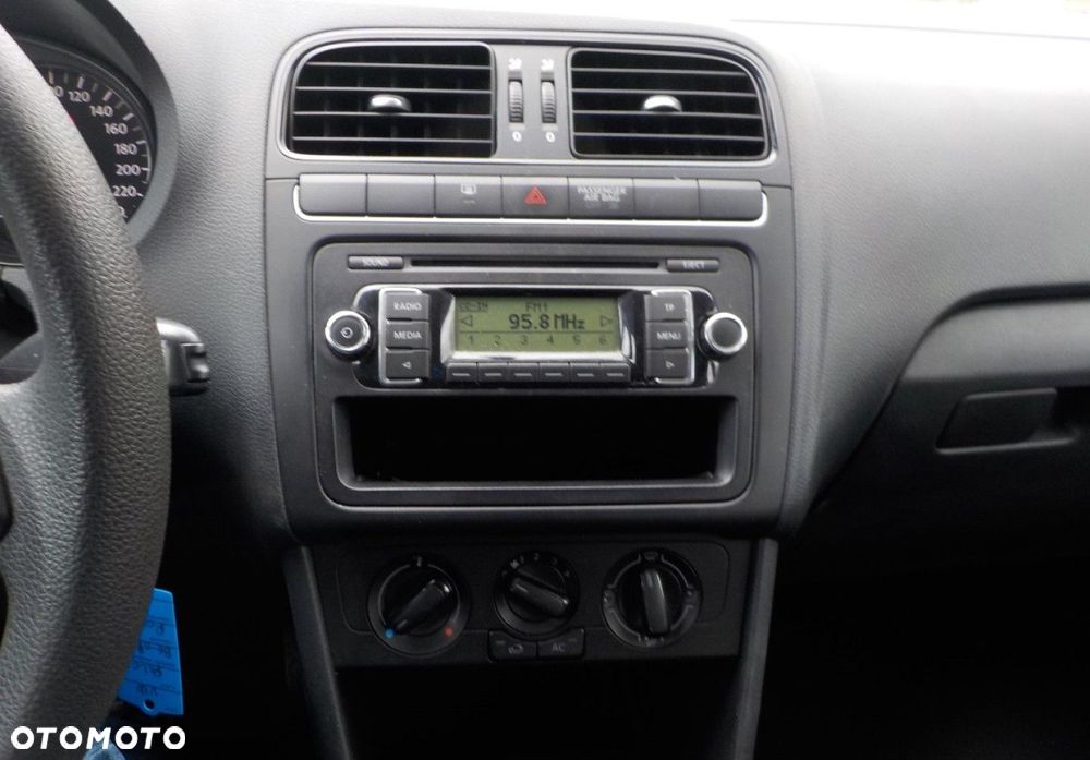 Volkswagen Polo - 28