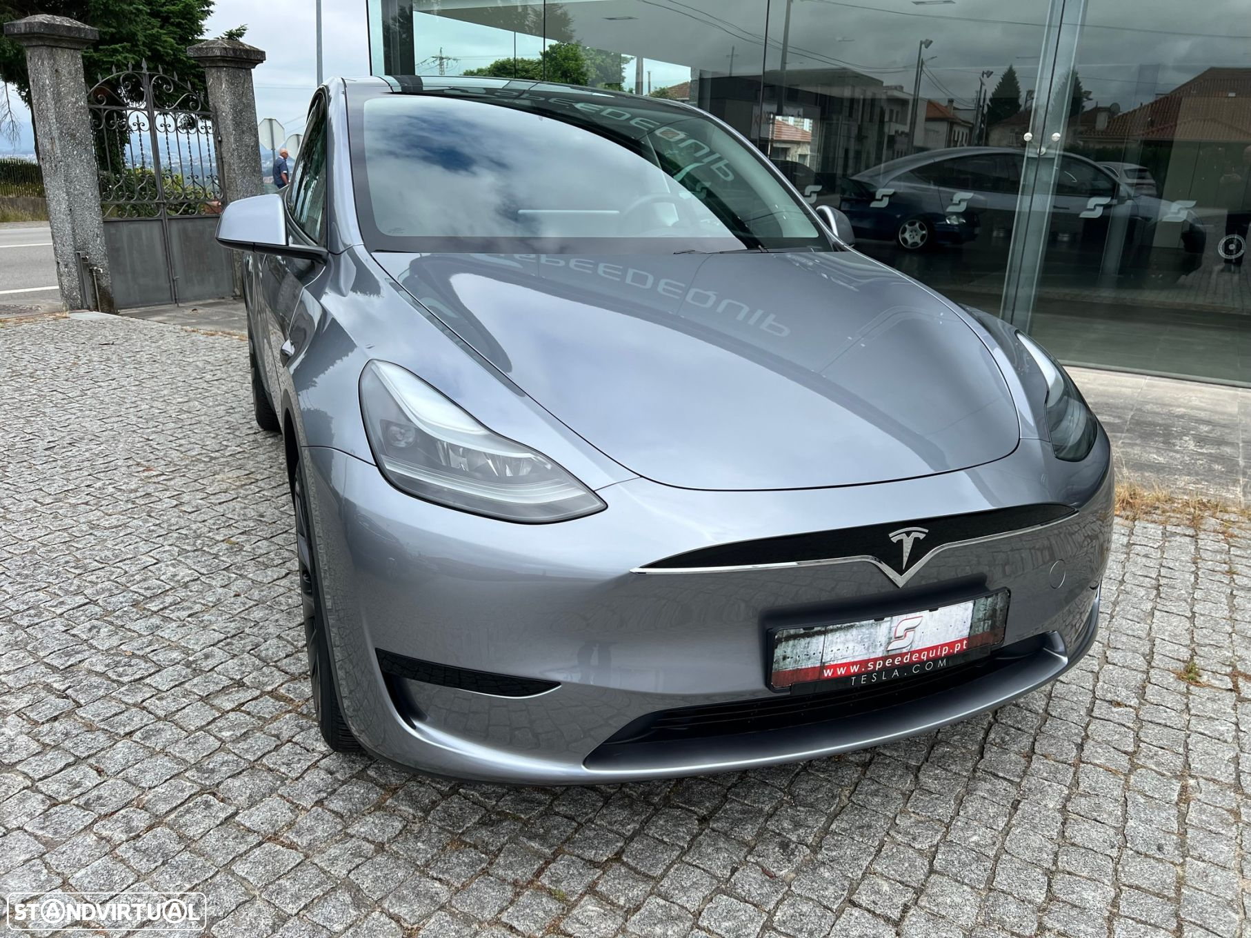 Tesla Model Y Long Range Tração Traseira - 3