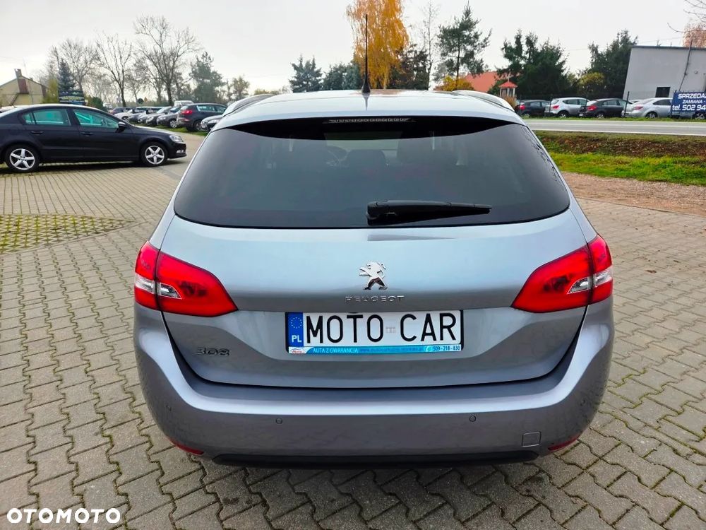 Peugeot 308 1.6 e-HDi Allure S&S - 11