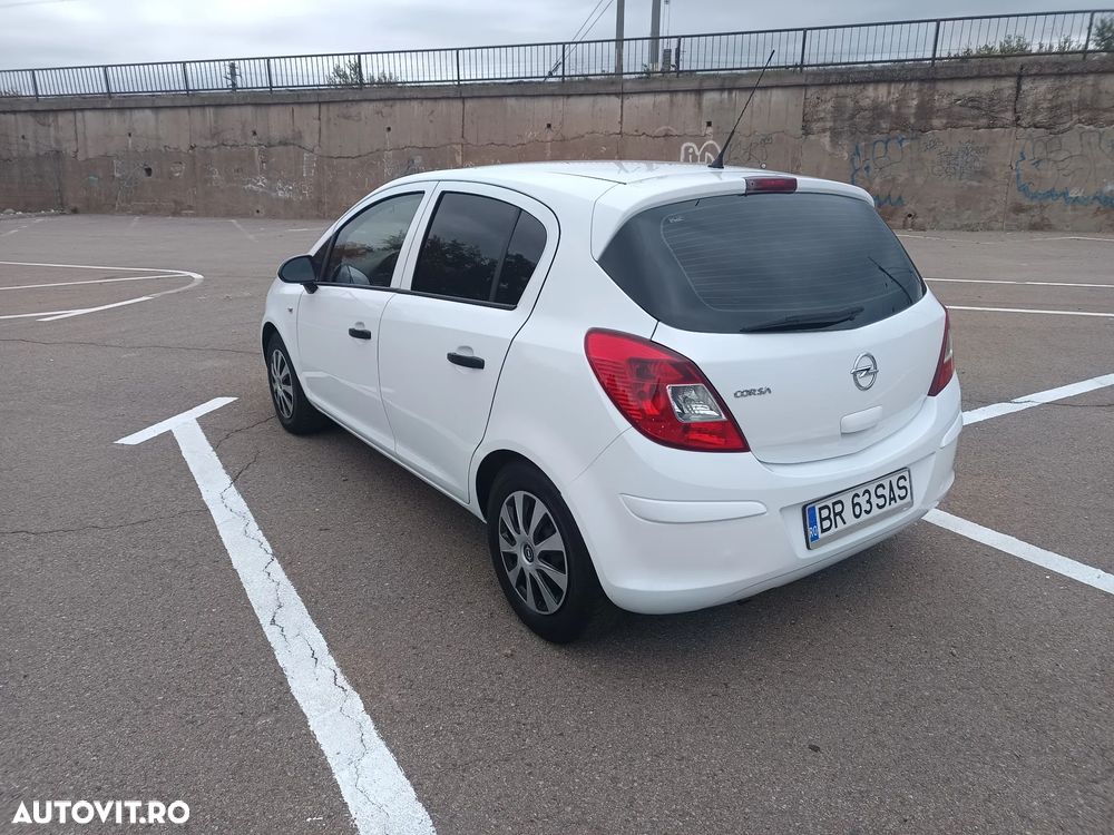 Opel Corsa 1.2 Essentia - 3