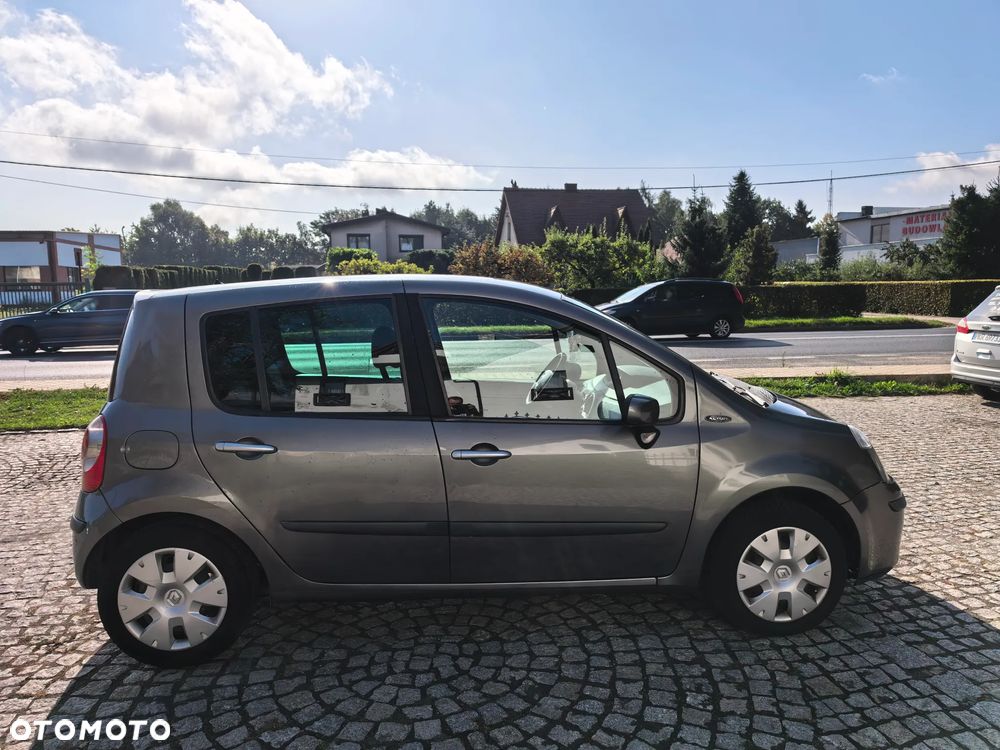 Renault Modus 1.5 dCi Avantage - 10