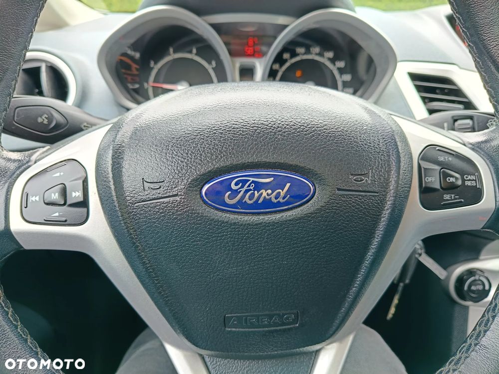 Ford Fiesta - 14