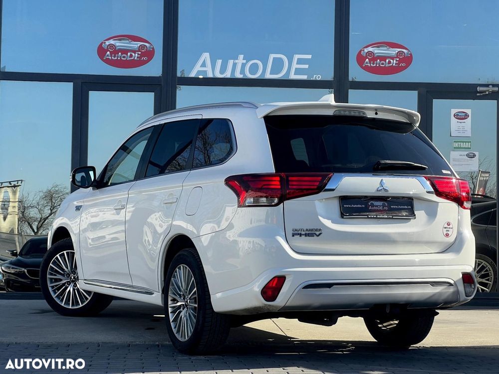 Mitsubishi Outlander 2.4 4WD - 3