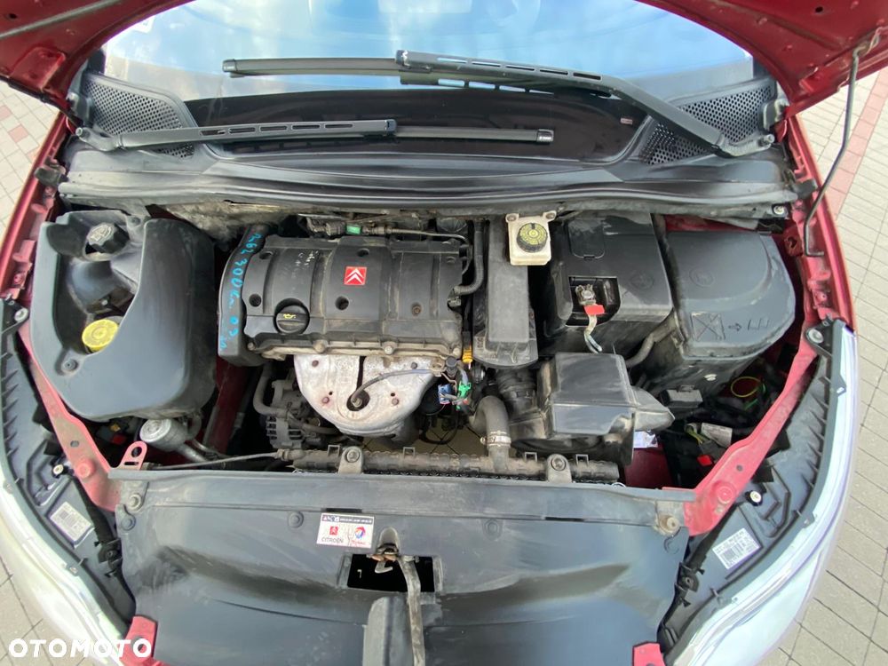 Citroën C4 1.6 16V X - 25
