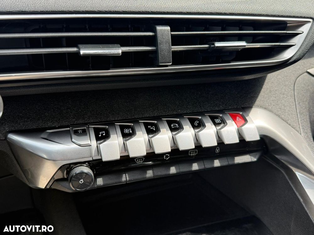 Peugeot 3008 BlueHDi 130 Stop & Start EAT8 Allure Business-Paket - 28