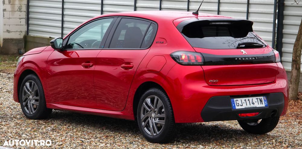 Peugeot 208 1.2 L PureTech STT EAT8 Allure Pack - 11