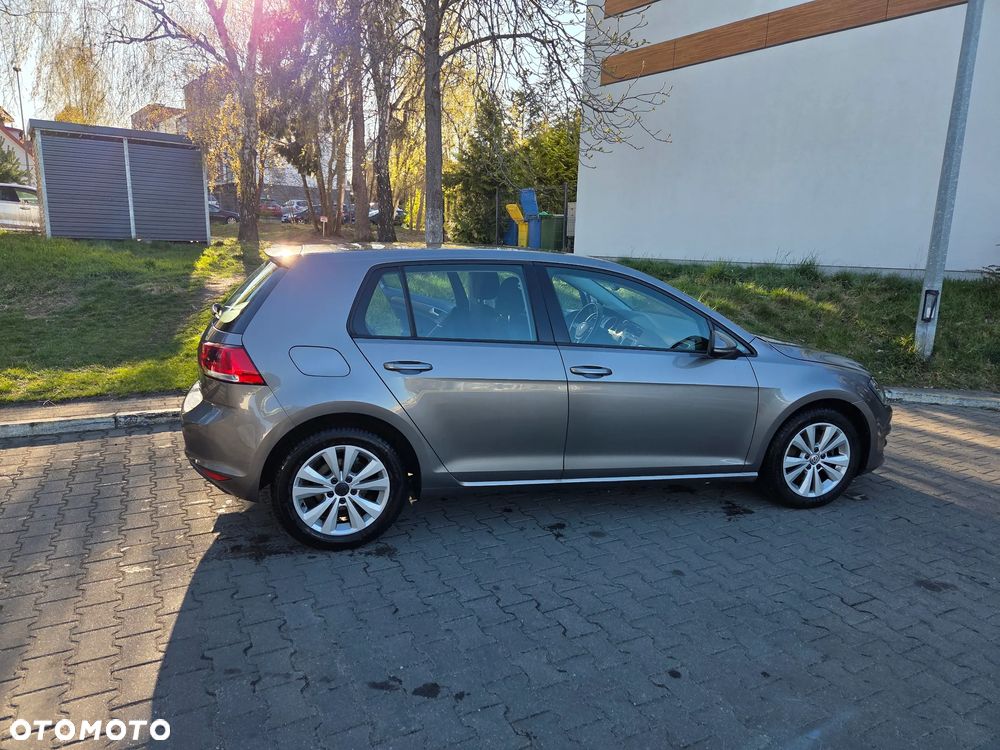 Volkswagen Golf 1.6 TDI DPF BlueMotion - 1