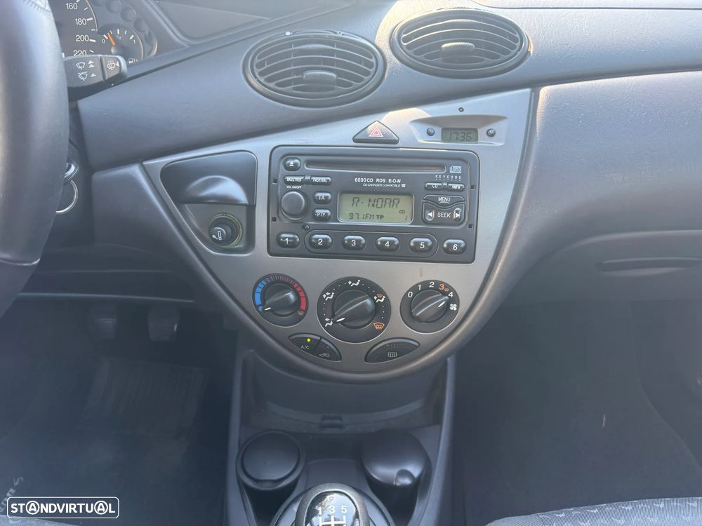 Ford Focus 1.4 Ambiente - 20