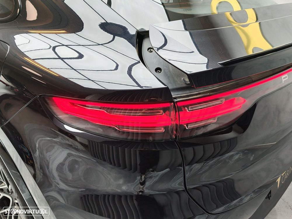Porsche Cayenne Coupé E-Hybrid - 25