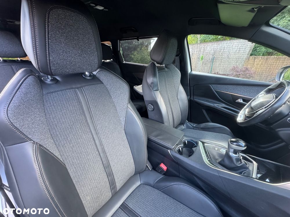 Peugeot 5008 PureTech 130 Allure - 26