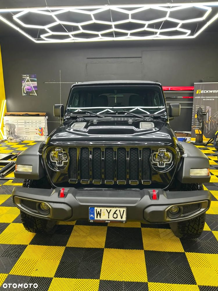 Jeep Wrangler - 1