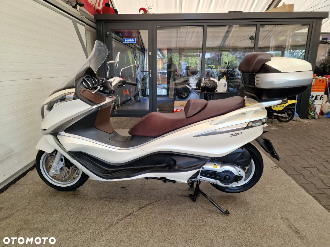 Piaggio X10 - 35
