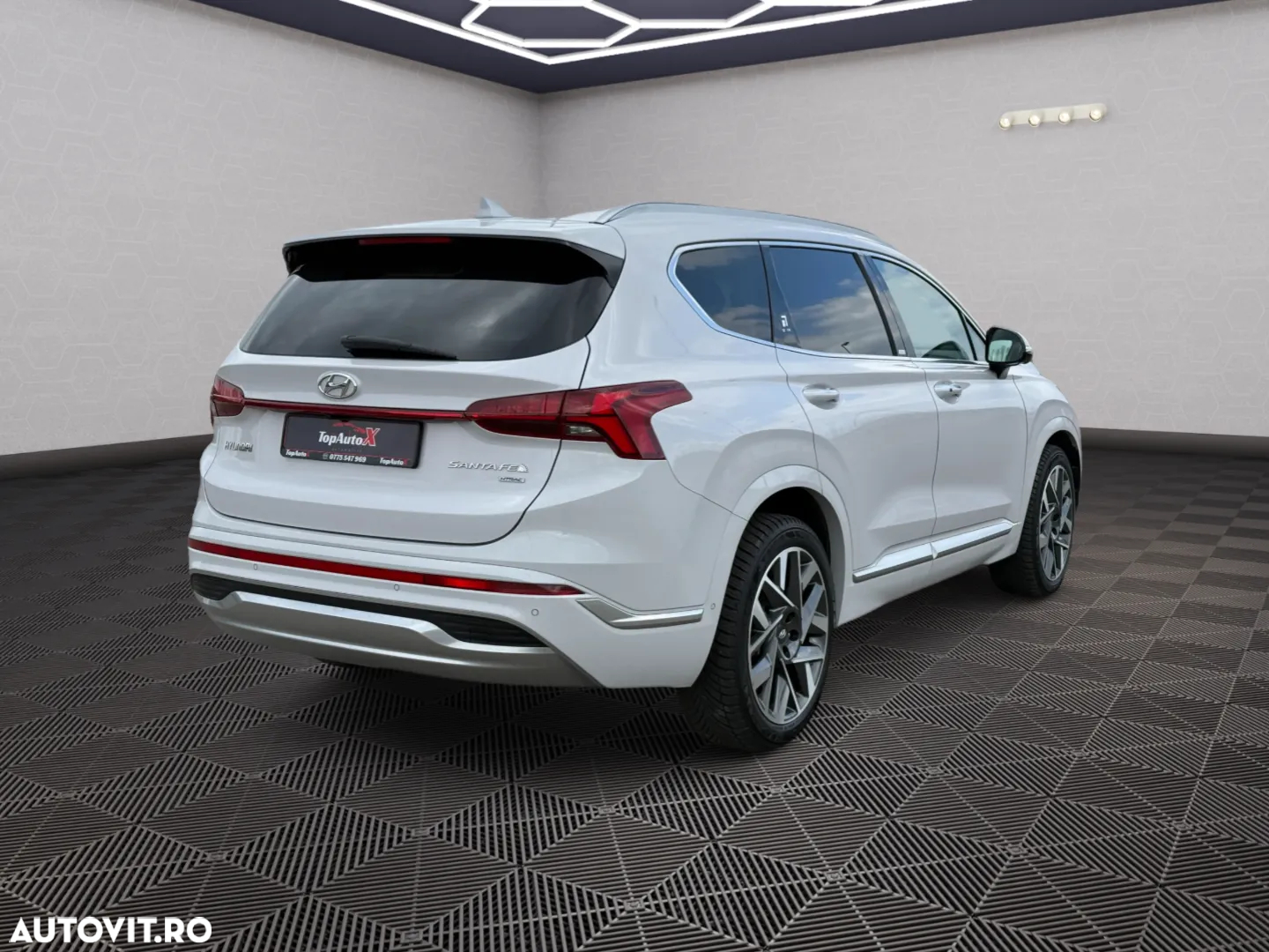 Hyundai Santa Fe 2.2 CRDi 4WD SEVEN Signature - 15