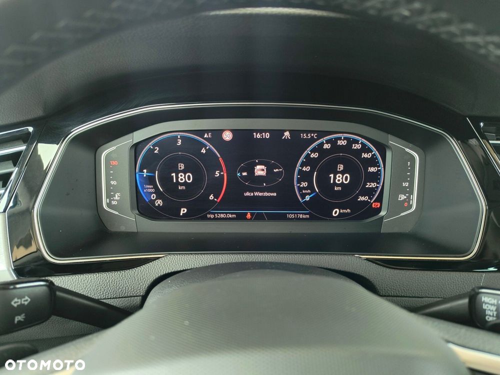 Volkswagen Passat - 26