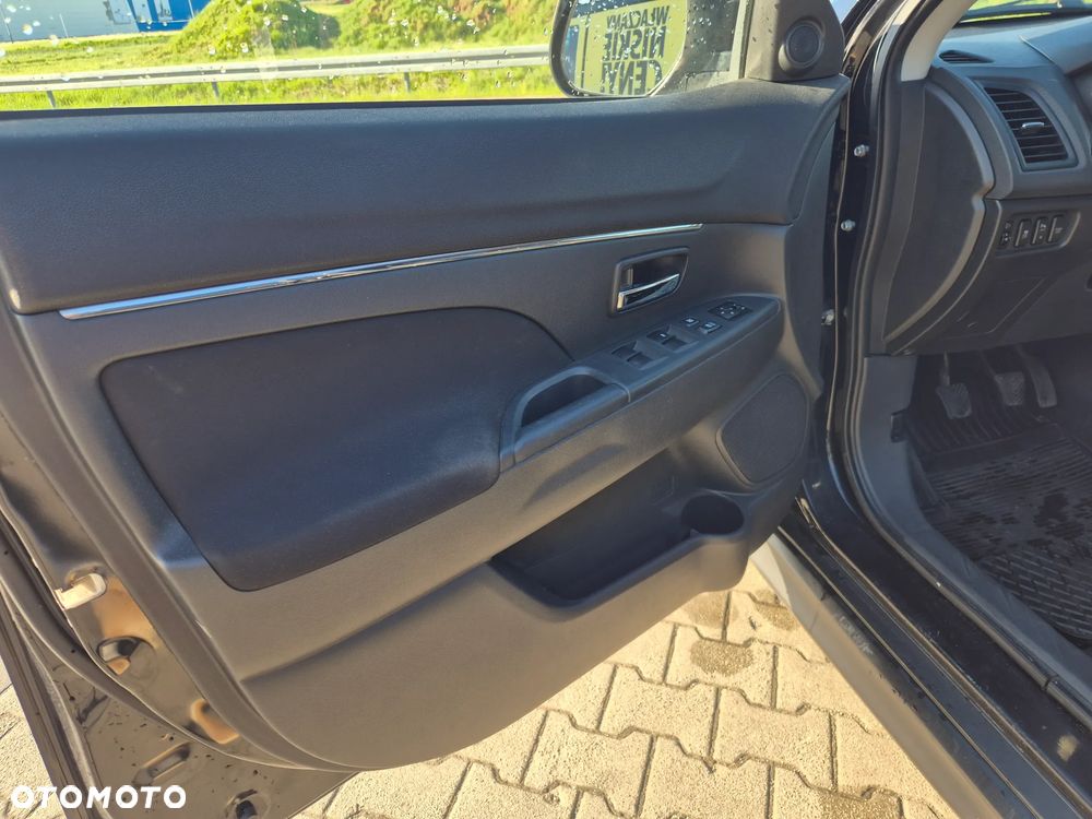 Mitsubishi ASX 1.8 DID Invite 4WD AS&G - 10