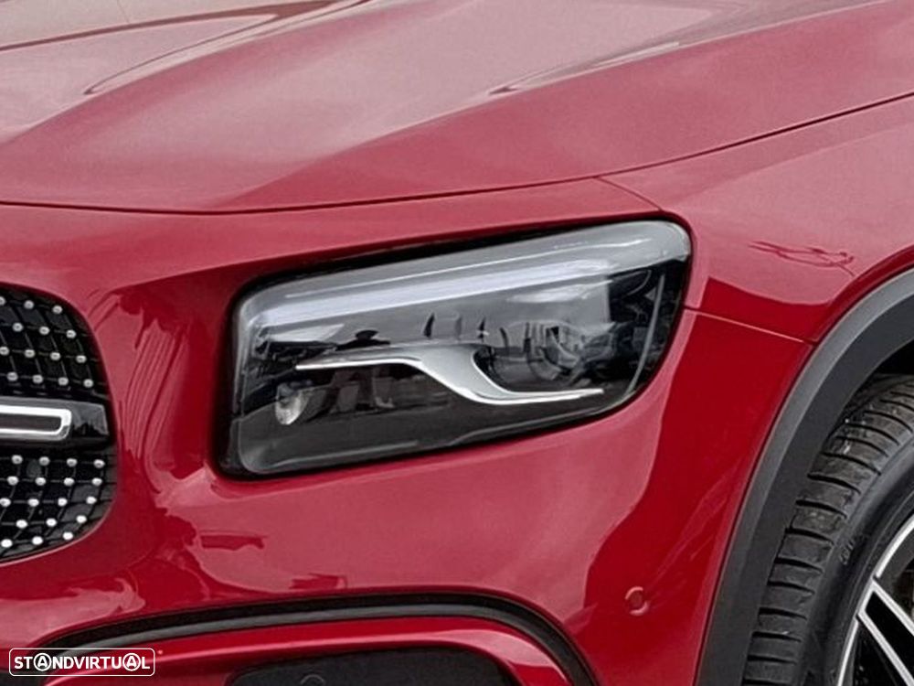 Mercedes-Benz GLB 200 AMG Line - 3