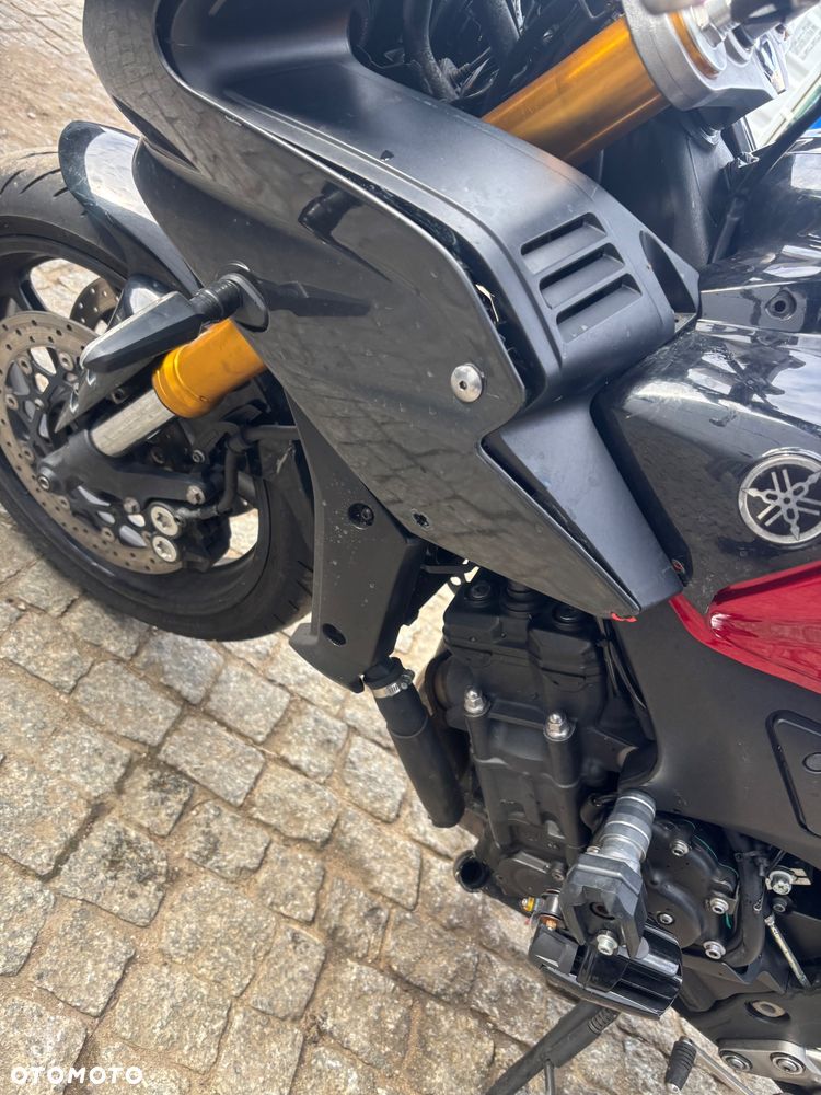 Yamaha FZ - 10