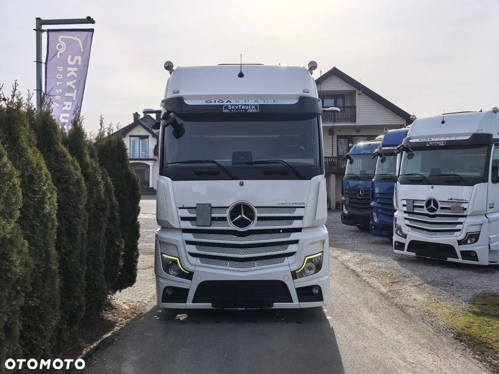 Mercedes-Benz Actros L 1848 LSnRL // Regulowane Siodło // NOWE OPONY // GigaSpace // 2 zbiorniki // Bi-Xenon // - 2
