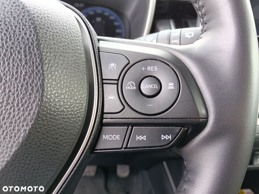 Toyota Corolla Cross - 17