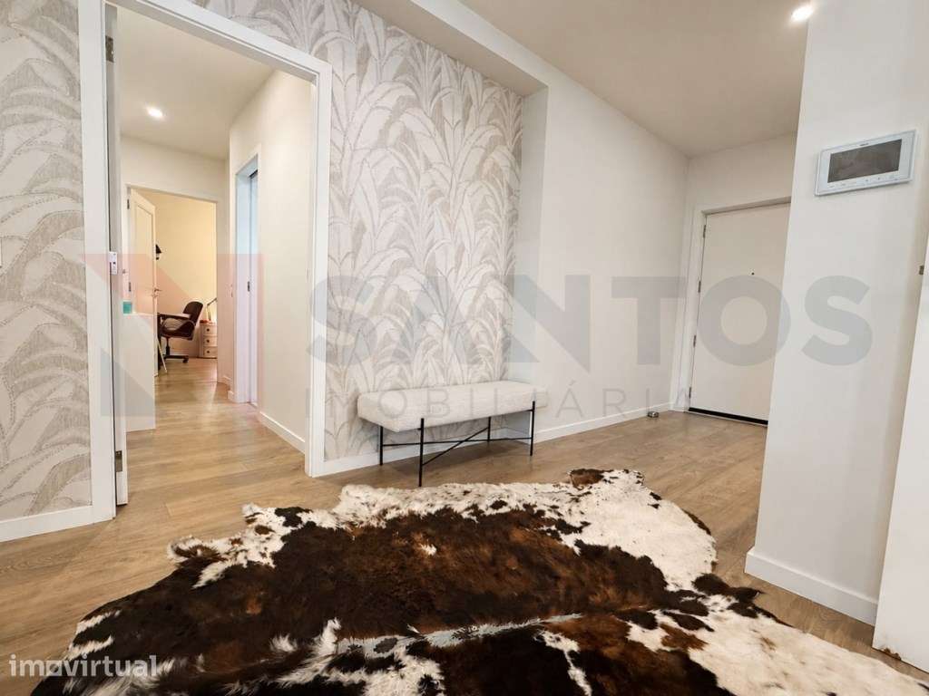 Apartamento T4 Recuado com Terraço de 40 m² no Centro de Felgueiras - Grande imagem: 5/26