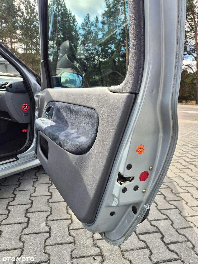 Renault Clio 2.0 16V Sport - 18