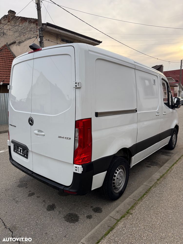 Mercedes-Benz Sprinter - 3