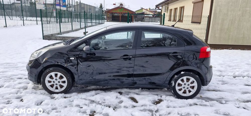 Kia Rio 1.2 Dream Team Edition - 5