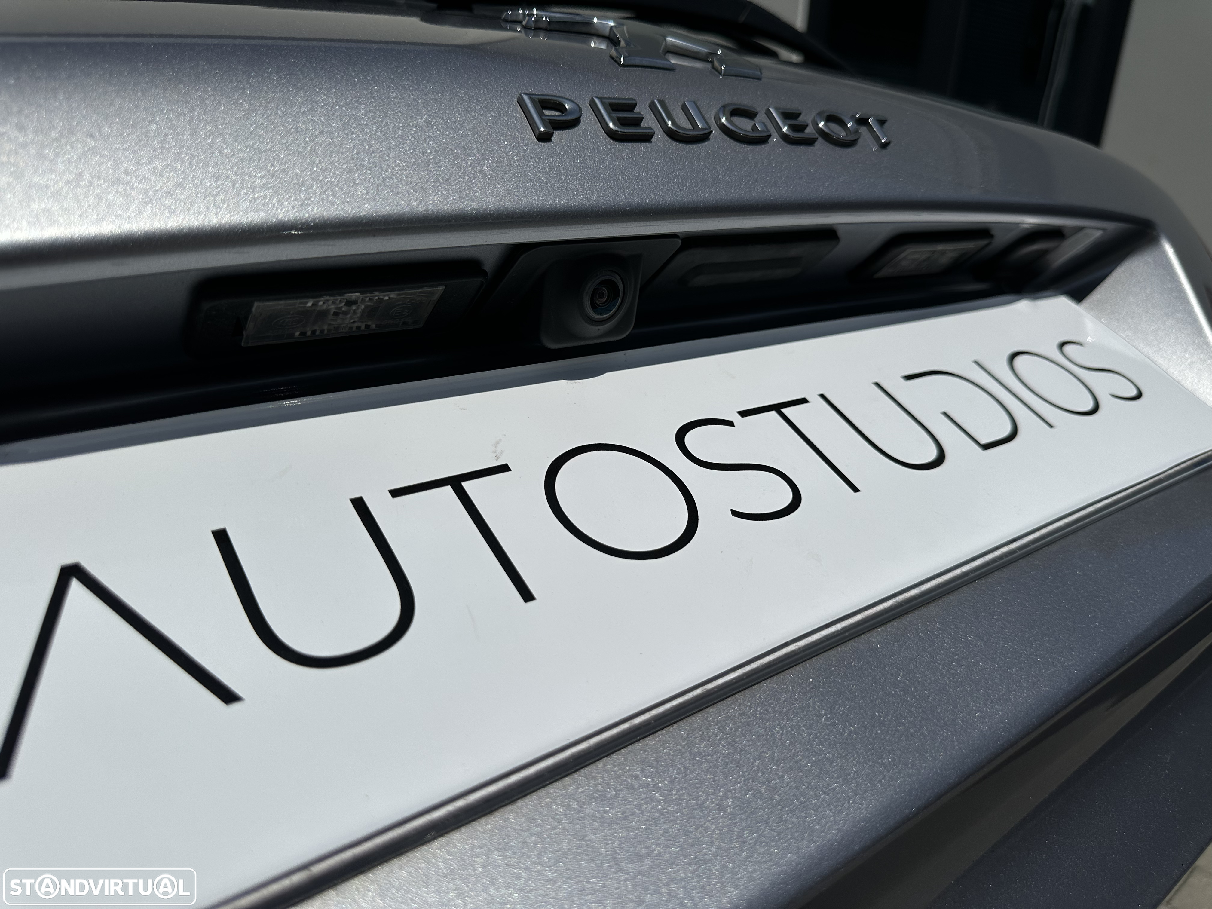 Peugeot 308 1.2 PureTech Allure Pack EAT8 - 29