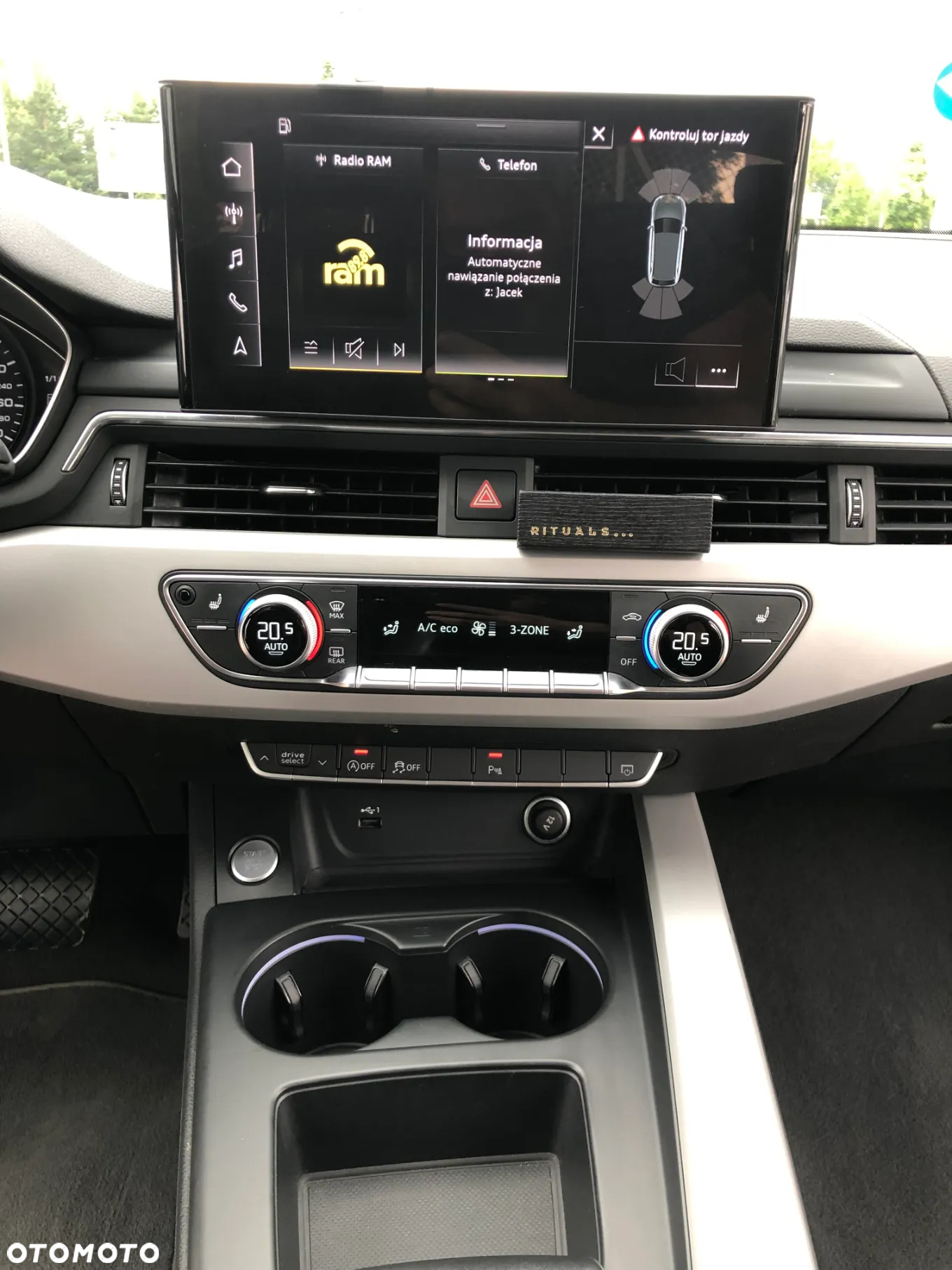Audi A4 Avant - 14