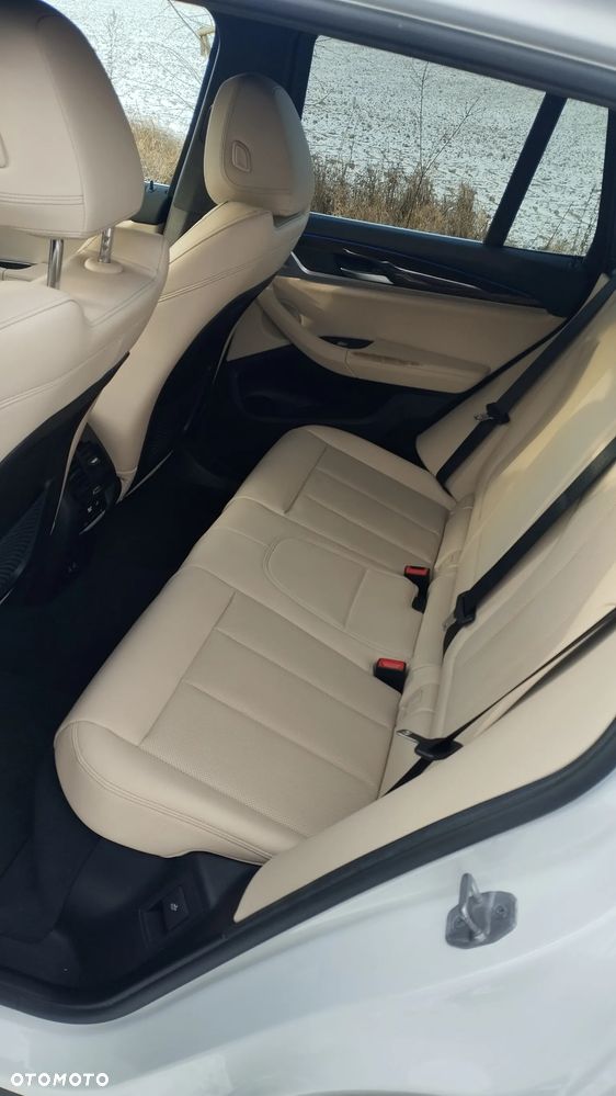 BMW X3 xDrive30i xLine - 19