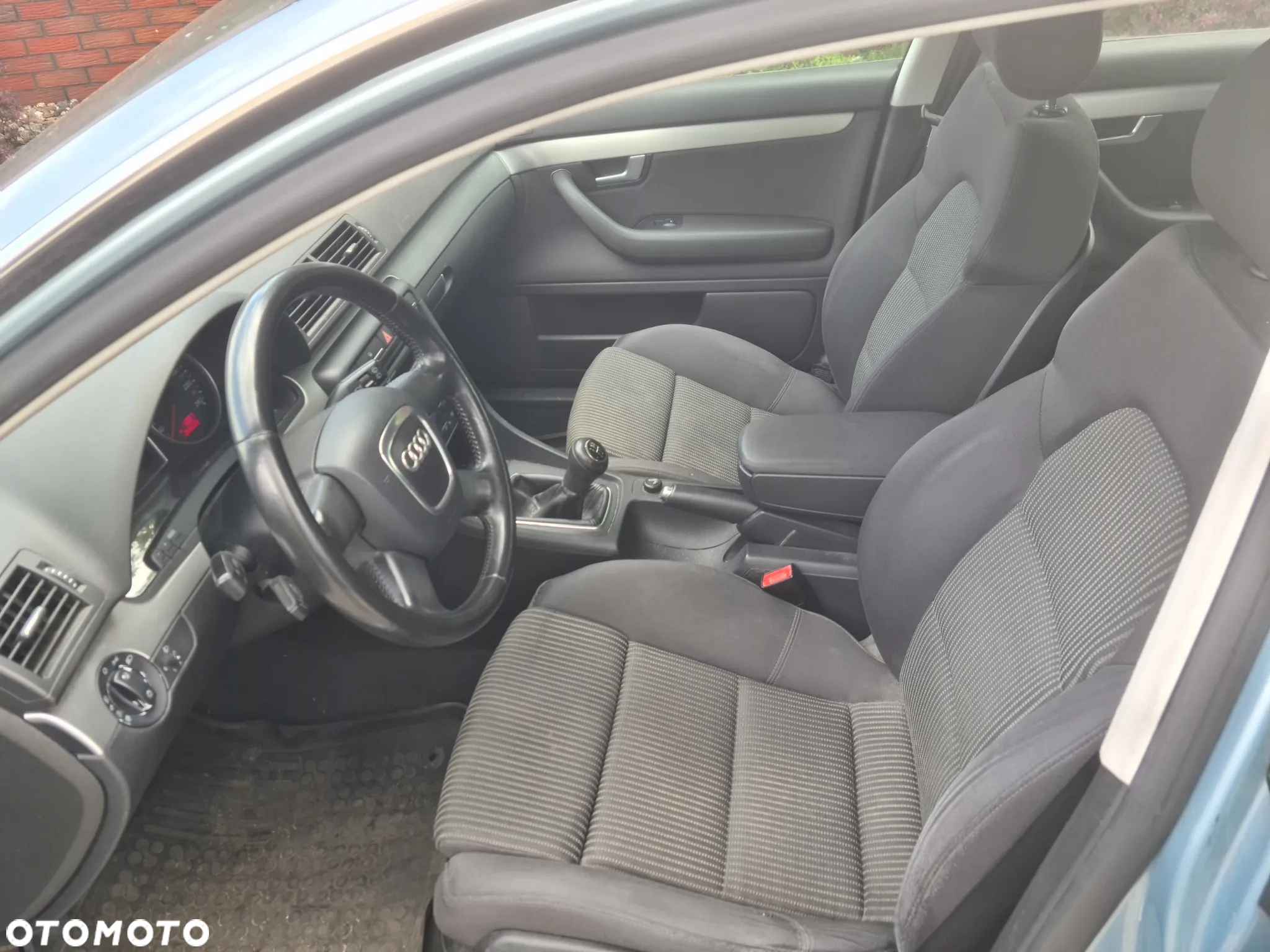 Audi A4 Avant 1.6 - 9