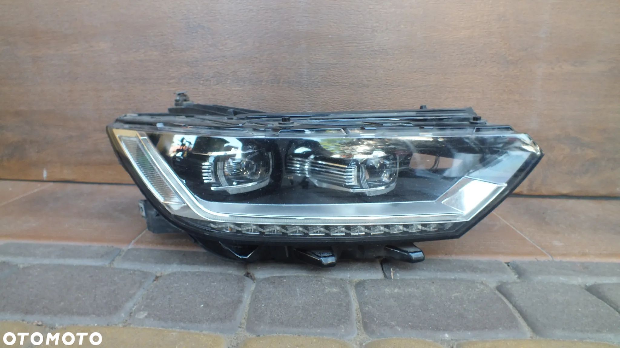 Lampa przednia lewa Volkswagen Passat B8 3G1941082g - 1
