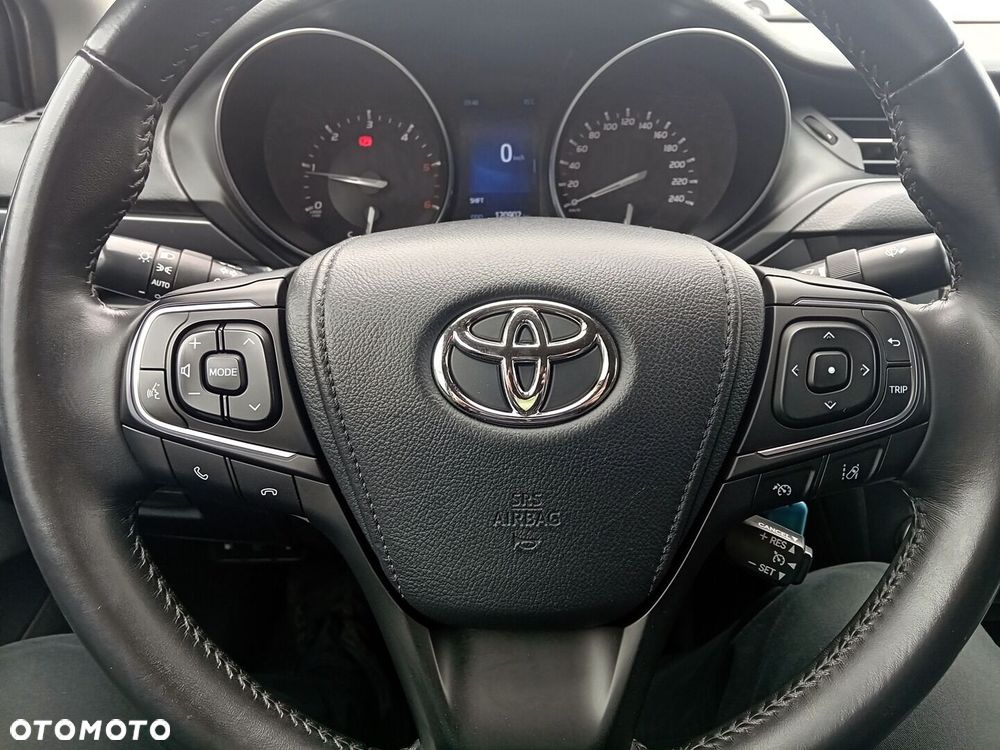 Toyota Avensis 2.0 D-4D Premium - 17