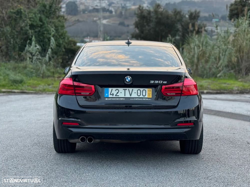BMW 330 e iPerformance - 14