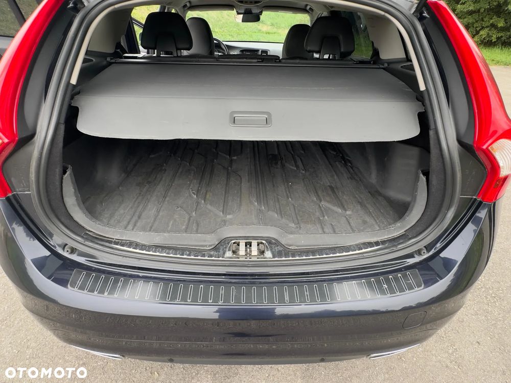 Volvo V60 D4 AWD Drive-E Dynamic Edition (Momentum) - 12