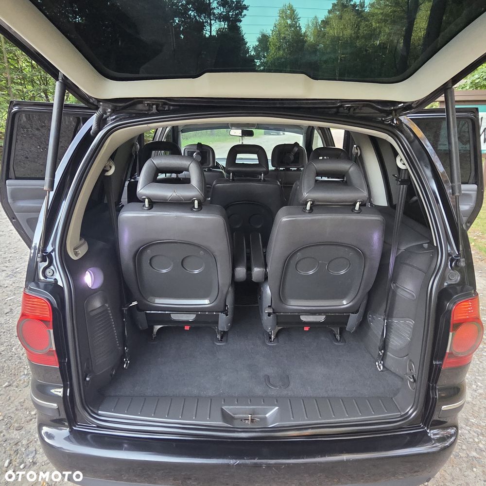 Volkswagen Sharan 2.0 TDI Highline - 19