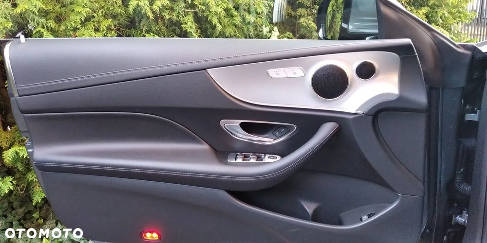 Mercedes-Benz Klasa E 200 Coupe 9G-TRONIC Avantgarde - 27