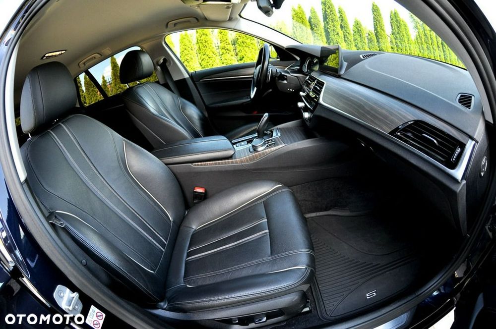 BMW Seria 5 520d Luxury Line sport - 10