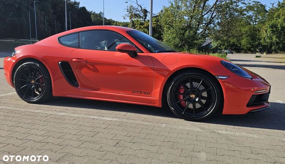 Porsche 718 Cayman - 2