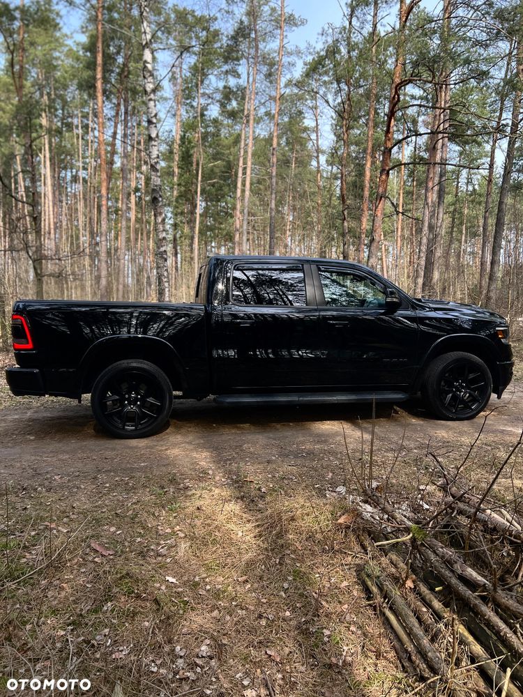 RAM 1500 5.7 Crew Cab Shortbed Laramie Black - 13
