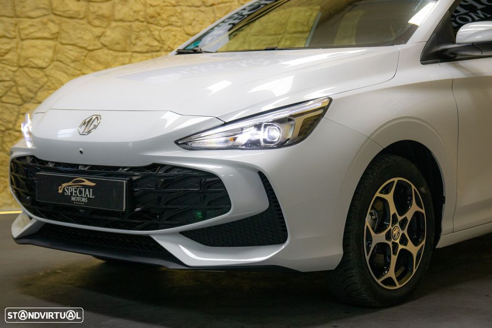 MG MG3 1.5 L Hybrid+ Luxury - 33